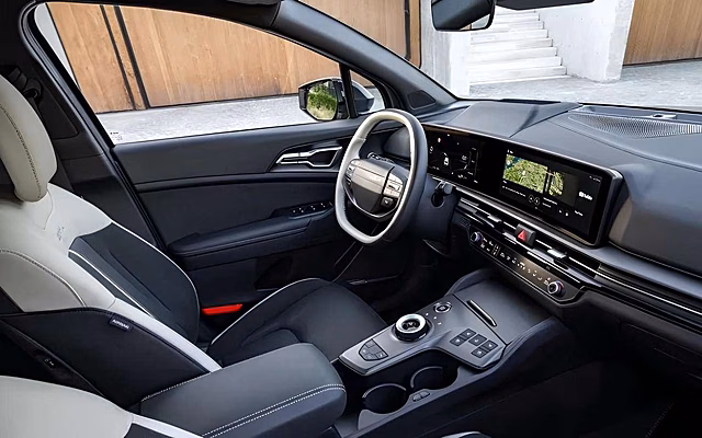 Представлена новая версия Kia Sportage 2025: что в ней особенного?