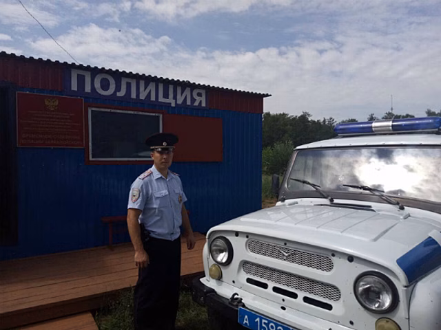 Полицейские помогли врачам спасти ребенка