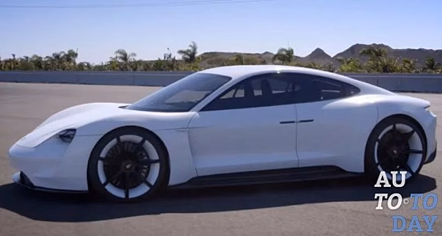 Адам Левин оказался за рулем концепции Porsche Mission E