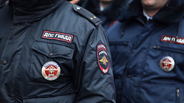 В Астраханской области госавтоинспекторы применили оружие для остановки автомобиля, угрожавшего безопасности граждан