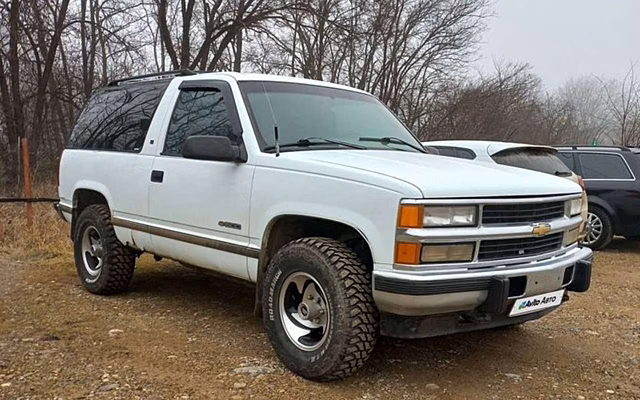 На продажу выставили внедорожник Chevrolet Tahoe 1995 года выпуска