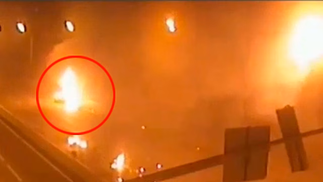 Жуткое ДТП со взрывом в Москве попало на видео