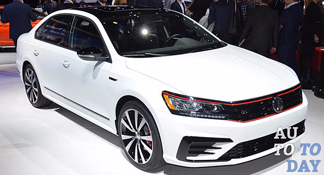 Новый Volkswagen Passat GT получил спортивный облик