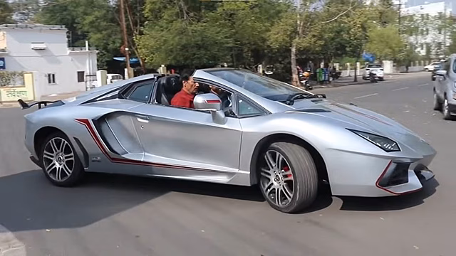 Житель Индии построил реплику Lamborghini Aventador, использовав необычный донор