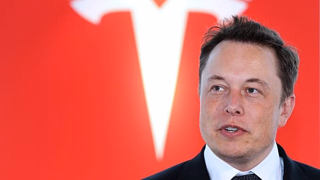 Илон Маск назвал дату анонса множества "волнующих" новинок от Tesla