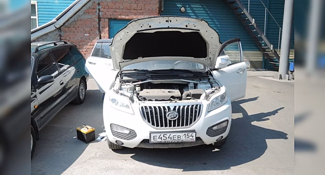 Сгнила на глазах. История водителя, который купил китайскую машину из салона
