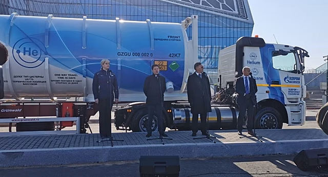 КАМАЗ будет поставлять газовые тягачи Газпрому