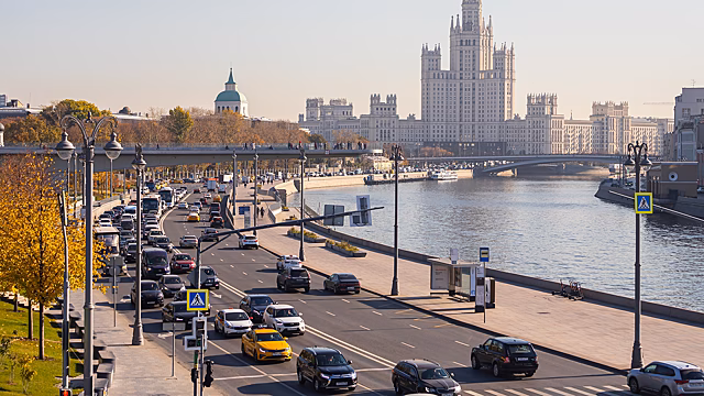 Скоро по всей столице: в Москве с 1 сентября расширена география «умных» светофоров