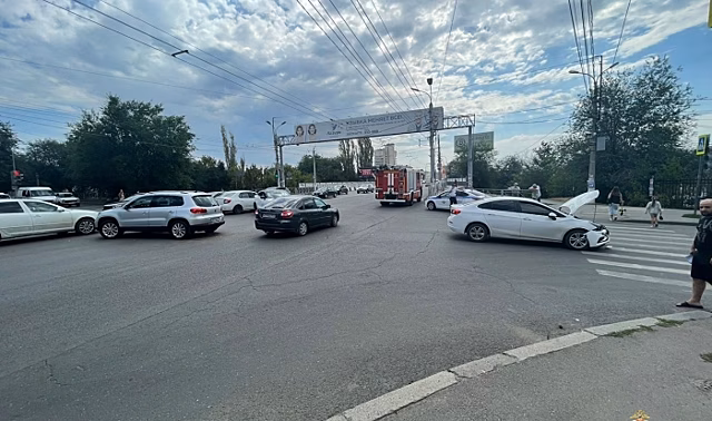 В ДТП в центре Волгограда пострадала 3-летняя пассажирка иномарки