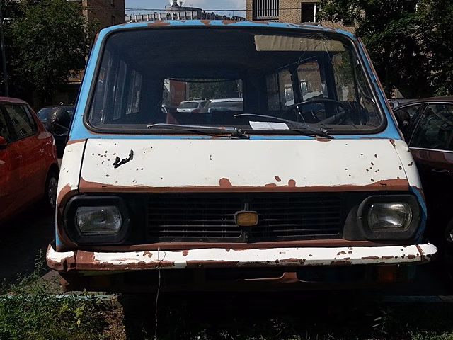 Какие авто чаще всего бросают во дворах
