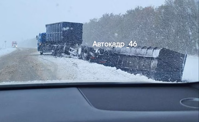 В Щигровском районе большегруз улетел в кювет