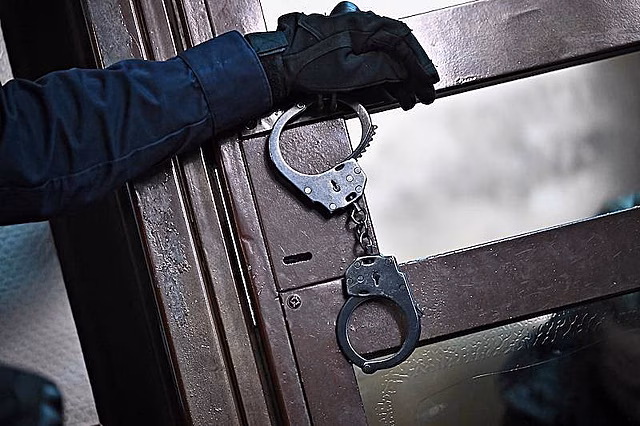 Романтичное предложение руки и сердца закончилось для россиянина арестом
