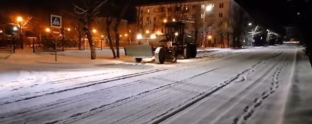 Уборка снега в Улан-Удэ перешла в круглосуточный режим
