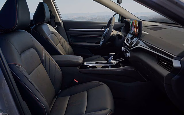 В Россию привезли Nissan Altima