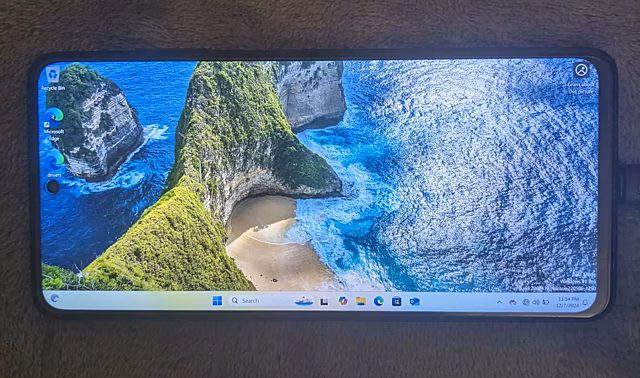 Project Renegade позволил запустить Windows 11 на Android-смартфонах