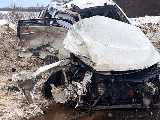 В Нижнеломовском районе столкнулись «Toyota Camry» и «КамАЗ», два человека погибли