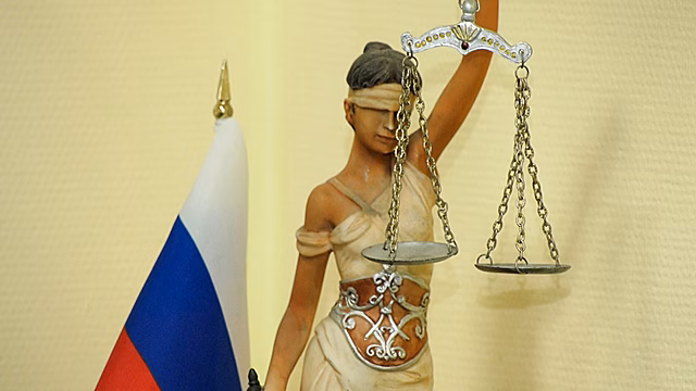 Житель Екатеринбурга может получить до восьми лет тюрьмы за поджог березы