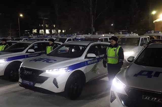 Автопарк полицейских Новосибирской области пополнился на 32 единицы