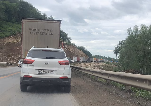 ГИБДД рассказала подробности ДТП с фурой-перевертышем на кемеровской трассе