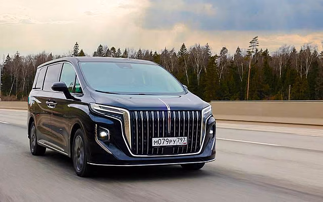 Автоэксперт рассказал, кому не обойтись без нового минивэна Hongqi HQ9