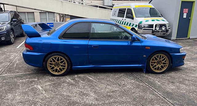 Редкий автомобиль компании Subaru был выставлен на аукцион