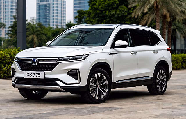 В РФ началась распродажа Changan CS75 Plus со скидкой в 100 тысяч рублей
