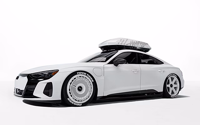 Кен Блок показал новую Audi RS e-tron GT RS