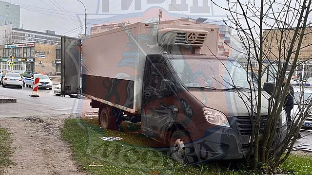В Зеленограде пьяная девушка угнала "Газель" и сбила человека