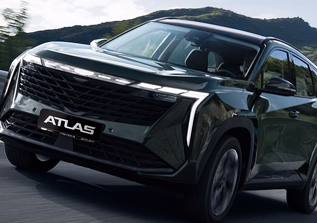 У Geely Atlas появился полный привод в России