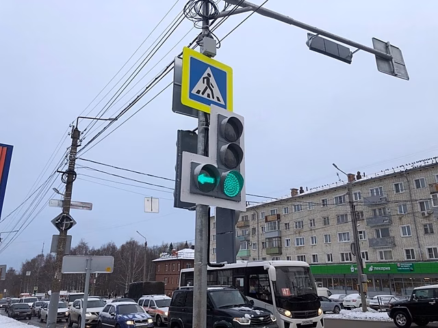 Режим работы светофоров на перекрестке Ленина – Тимирязева будут менять дистанционно несколько раз в сутки
