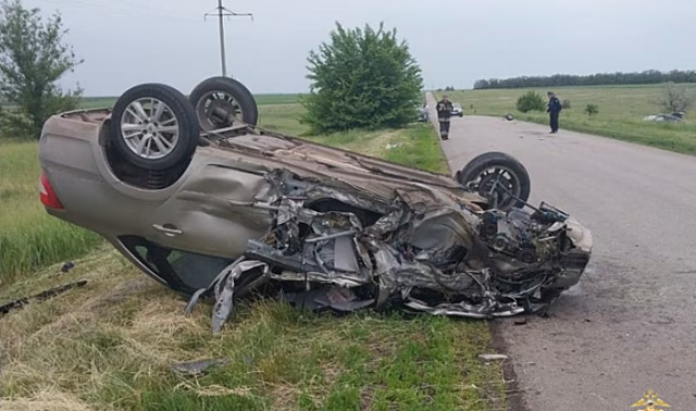 На трассе под Волгоградом перевернулась на крышу «Лада» после ДТП с Kia Optima