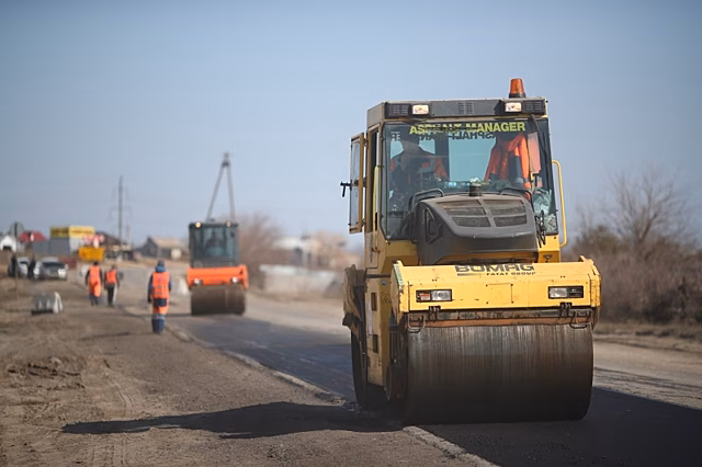 В Еланском районе реконструируют мост через реку Березовку