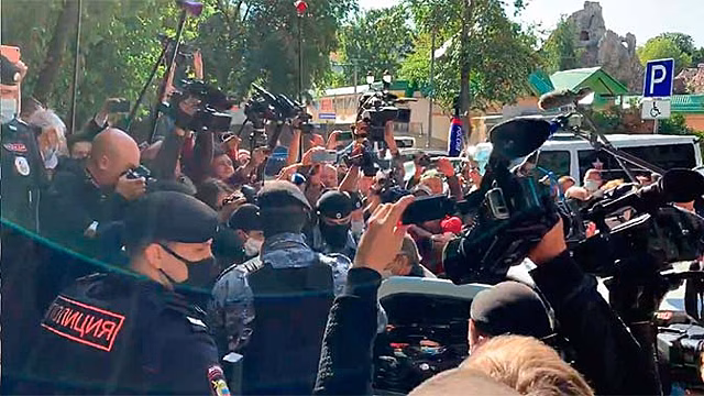Ефремова увезли в Пресненский суд на новое заседание