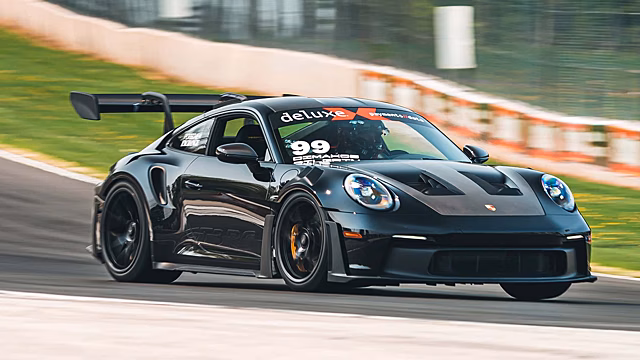 Porsche 911 GT3 RS побил рекорд производственного круга Road America