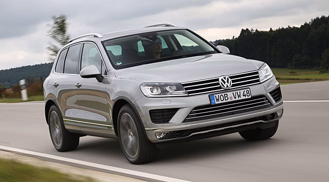 Российский Volkswagen Touareg лишился пары моторов