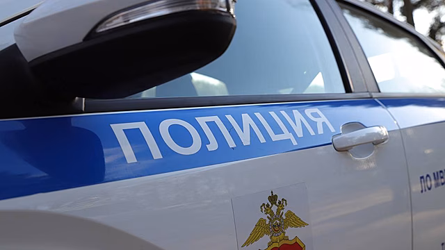 Полицейские с помощью оружия задержали водителя без прав в Подмосковье