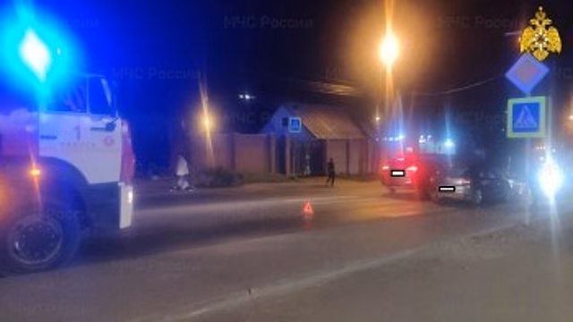 В Калуге на улице Советская "Опель Астра" наехал на пешехода