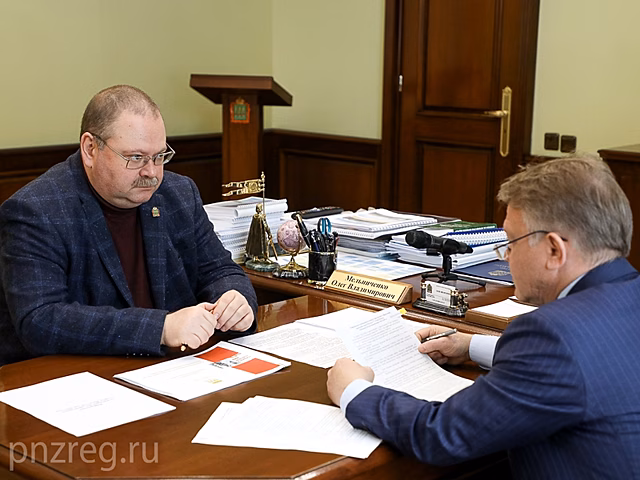 Мельниченко поручил ускорить темпы работ по благоустройству и праздничному оформлению Пензы к майским праздникам
