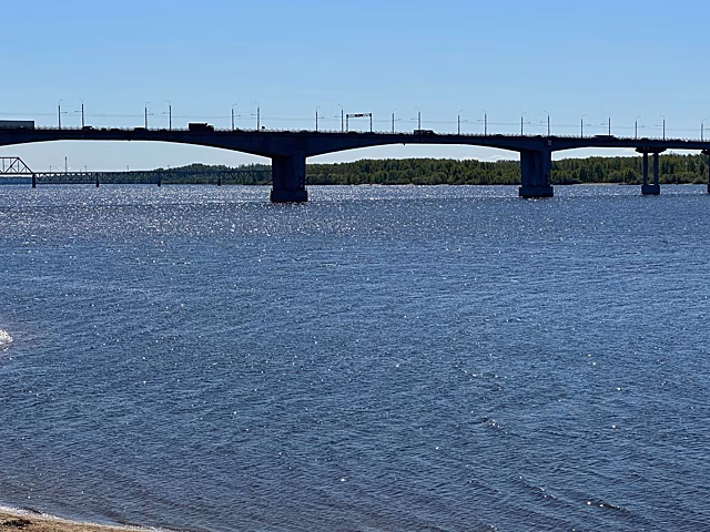 Костромичей катали по воде с ветерком и опасностью