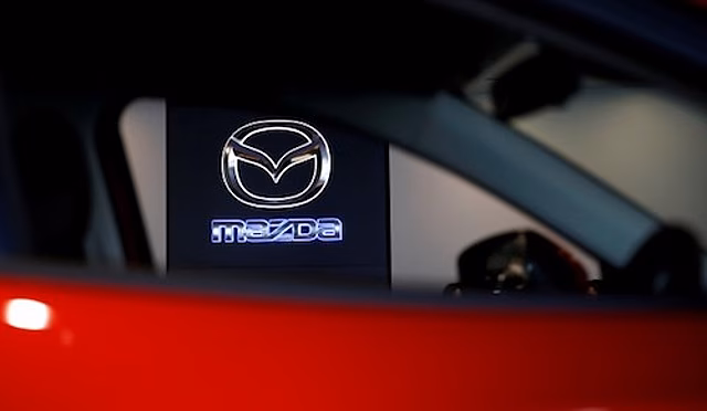 Mazda тестирует прототип нового автомобиля