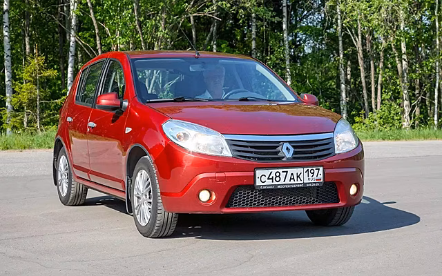 Renault Sandero II на вторичке: что предложат за 700 тыс. рублей