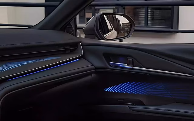 Легендарная Toyota Camry обзавелась эксклюзивной версией: что в ней особенного?