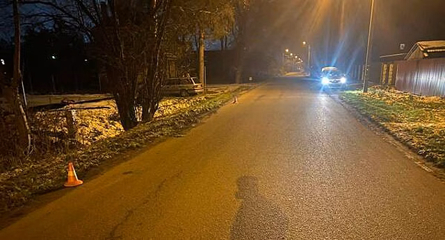 Переходила дорогу не по «зебре»: на Сызранской под колёсами Volkswagen оказалась 21-летняя девушка
