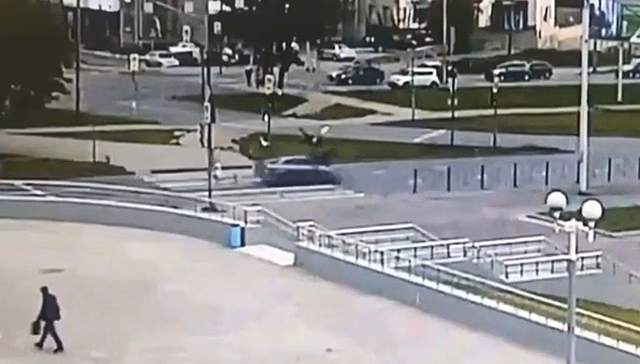 Суд арестовал на два месяца водителя, сбившего пешеходов в центре Череповца