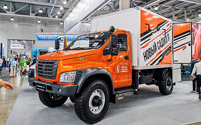 В России начались продажи полноприводника ГАЗ "Садко 9"