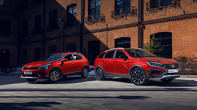 Lada Vesta SW Cross против Solaris KRX: выбираем «бюджетник» с высоким просветом