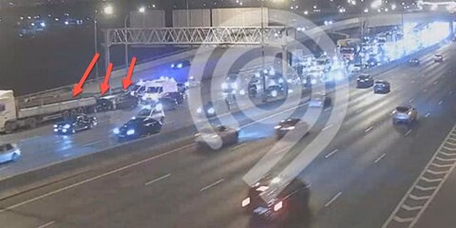 Один человек пострадал в аварии с участием двух автомобилей на улице Большая Лубянка