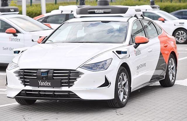 «Яндекс» собрался запустить беспилотные авто на федеральных трассах