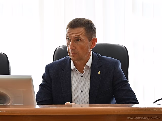 Глава Пензы указал на необходимость оперативного восстановления дорог после аварийных работ на сетях
