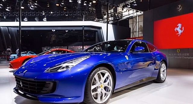 На продажу выставили суперкар RUF CTR3